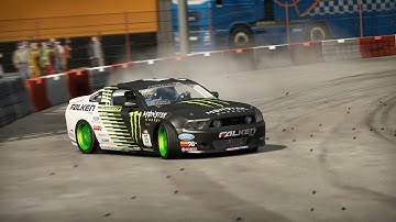 Drifting Vaughn Gittin Jr