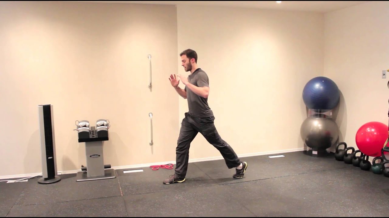 How TO Do Walking Lunges - YouTube