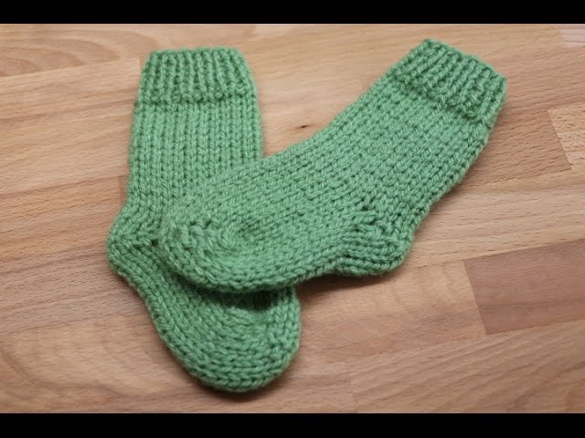 knitting socks baby - YouTube