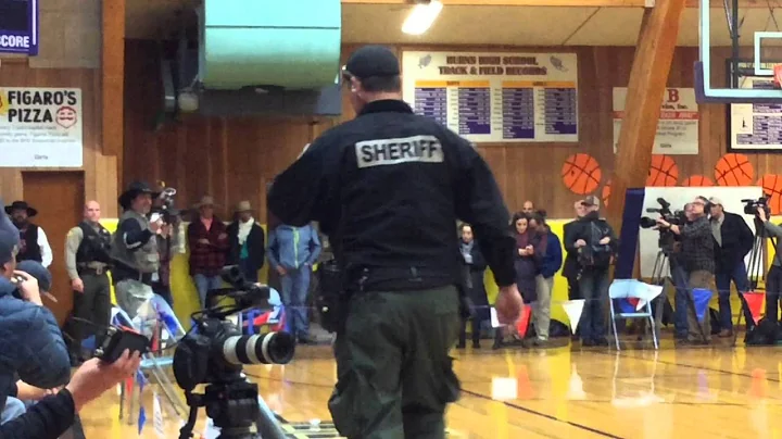 Harney county tells Pete Santilli to shut up