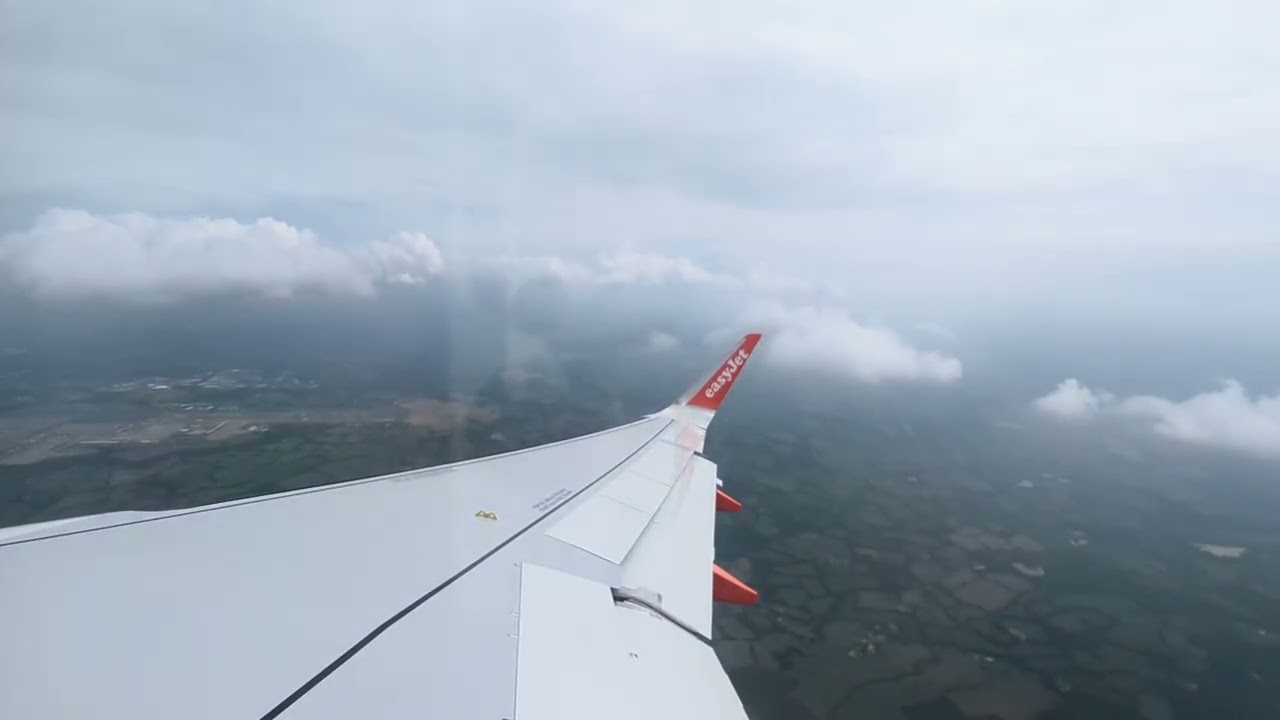 EasyJet take off from London Gatwick 25 July 2025