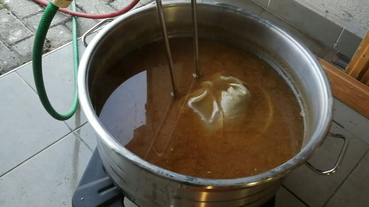 Sörfőzés a garázsban (roppantástól palackozásig)