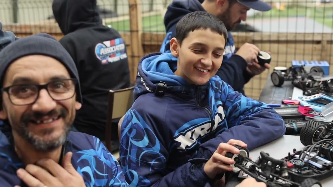 Dans les Paddocks du Warmup du CF à la 9ème course au RC Park