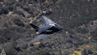 Two F-117s (and many other jets) Flying Low Level in the Sidewinder