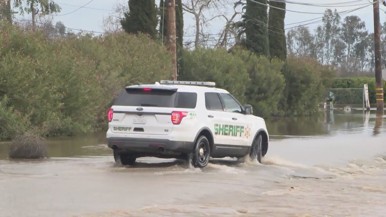 Porterville residents scrambling to get ahead of floods YouTube