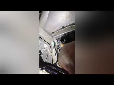 Suzuki Ertiga headlight, fog light, parklight bulb replacement