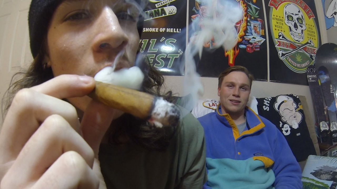 3 GRAM BLUNT WITH LOGAN