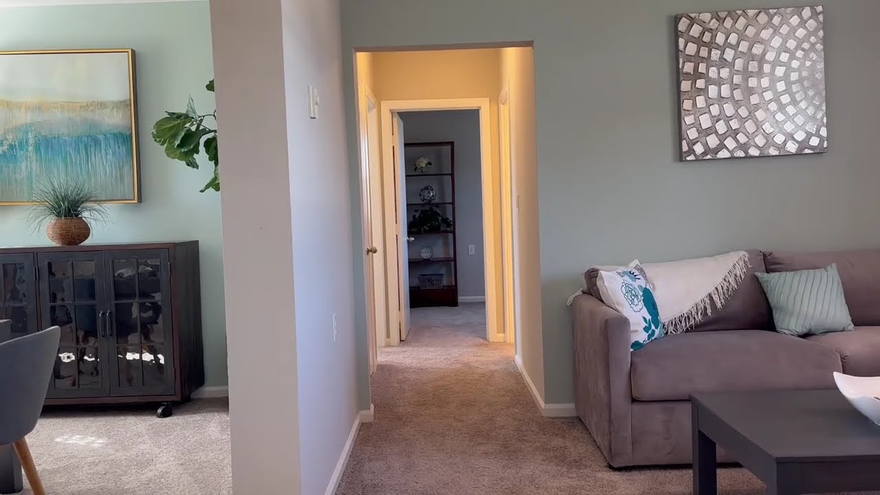 Harbor Village Two-Bedroom Model (Reliance 850 Sq Ft)