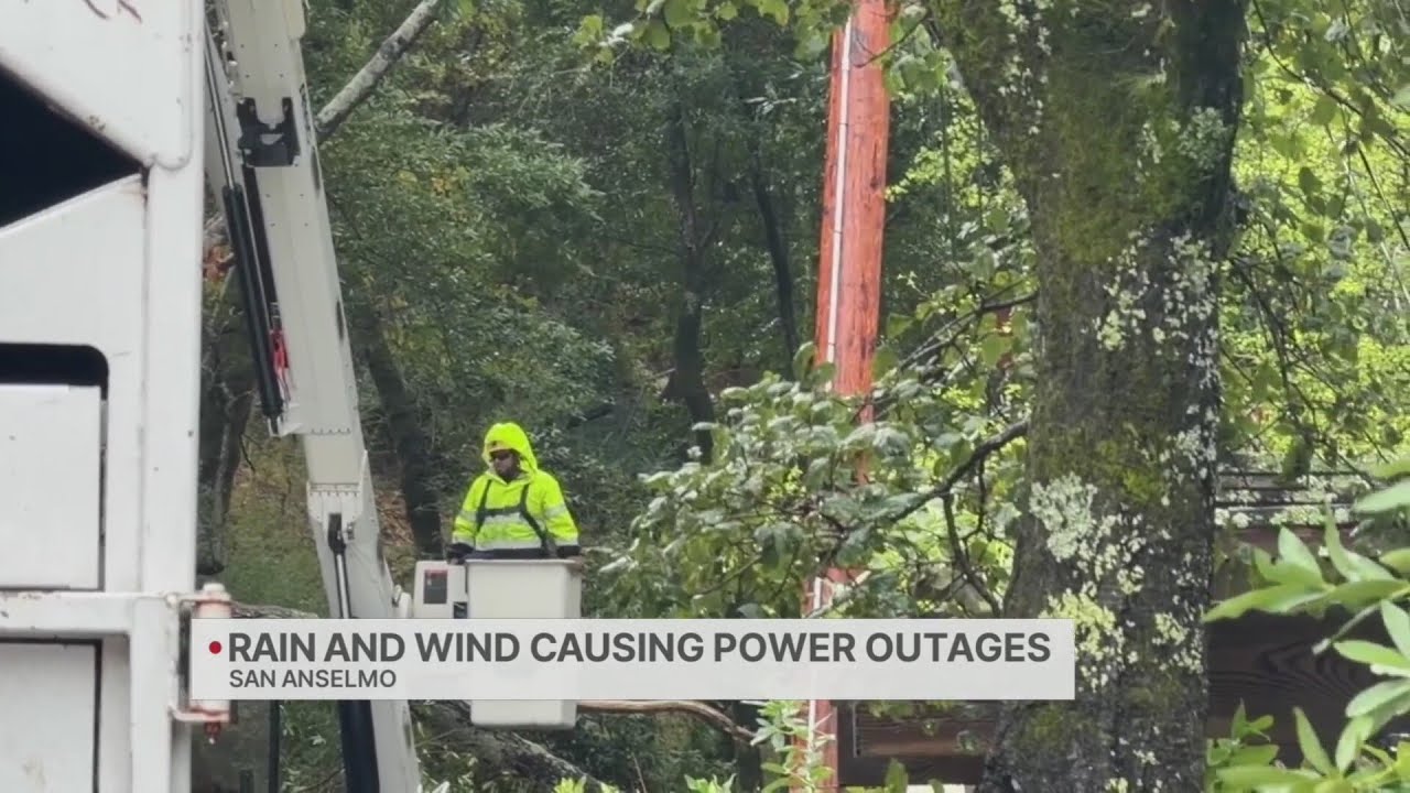 Wind, rain causes power outages in Bay Area - YouTube