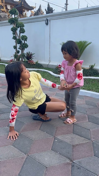 DEDE OMING BANTUIN KAKAK SINTA