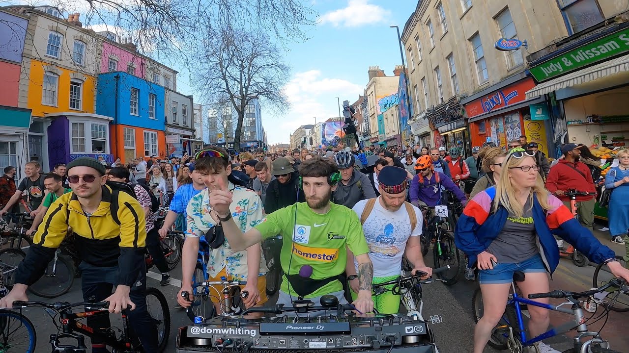 *ROADBLOCK* Drum & Bass On The Bike BRISTOL CITY YouTube