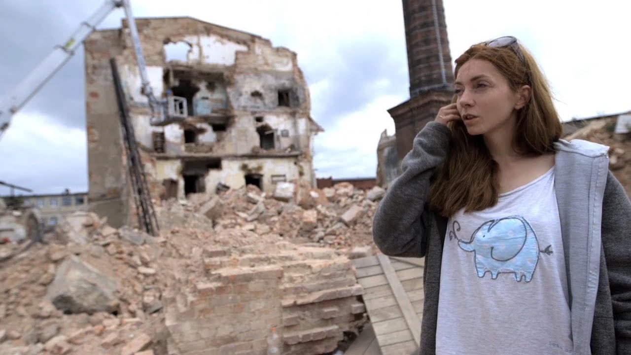 Rozmach scenograficzny filmu MIASTO 44