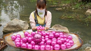 😎🔮Unexpectedly surprised, the girl was fortunate enough to find sparkling pearls in the wilderness