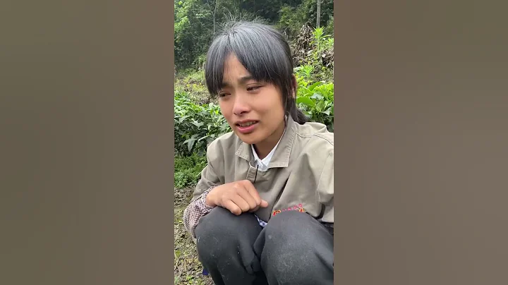 这是我家乡姑娘干活，生活不会因为你是女人，就会给你特殊待遇，不会因为你是女人，就会给你让路，你可以不成功，但你必须成长。再苦再累也要自己扛！ #勤劳致富靠双手 #大山里的生活 #农村女汉子 快手 - 天天要闻
