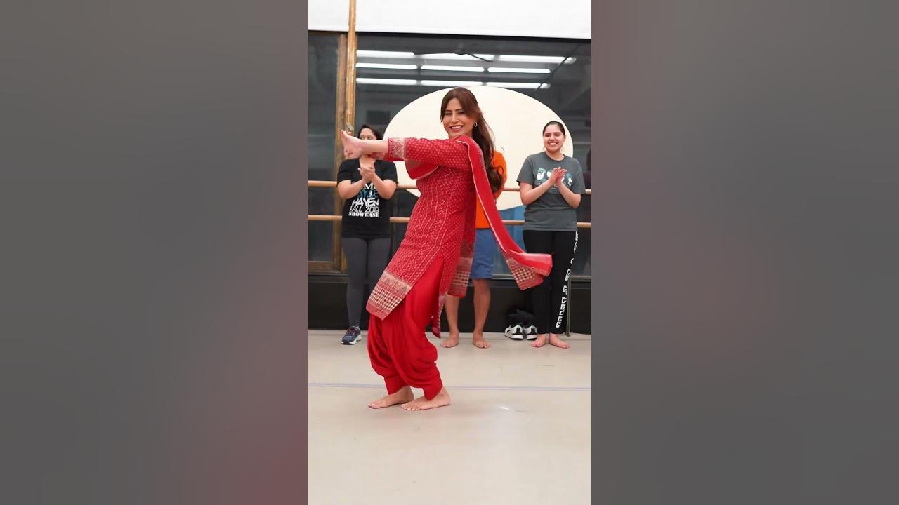 Giddha on Phatte chuk di | PBN |Pure Bhangra