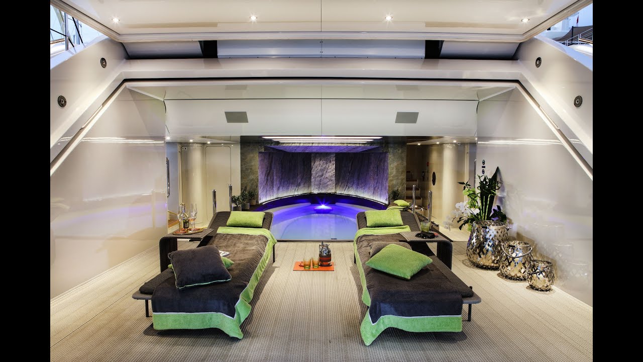 WIDER 150 BEACH CLUB SET UP