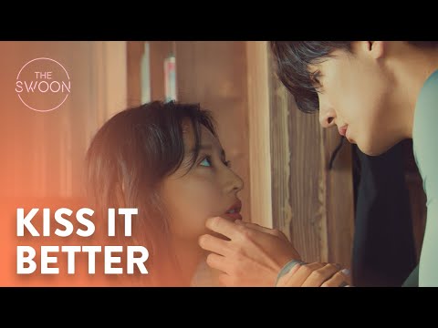 Ji Chang Wook Kisses Kim Ji Won S Wounds Lovestruck In The City Ep 2 ENG SUB