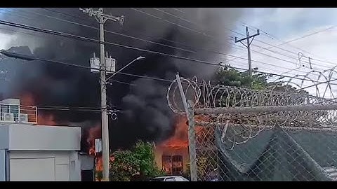 Hombre con quemaduras importantes por incendio en el centro de Puntarenas