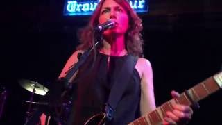 Bangles (w/ Kathy Valentine) - Restless - Live @ West Hollywood Troubadour - 05/29/2015 (MN)