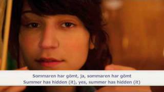 Video thumbnail of "Laleh - Snö (lyrics and translation)"