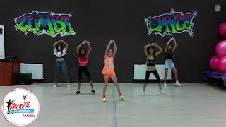 Toca Toca kid dance / zumba choreography (Fly Project) Resimi