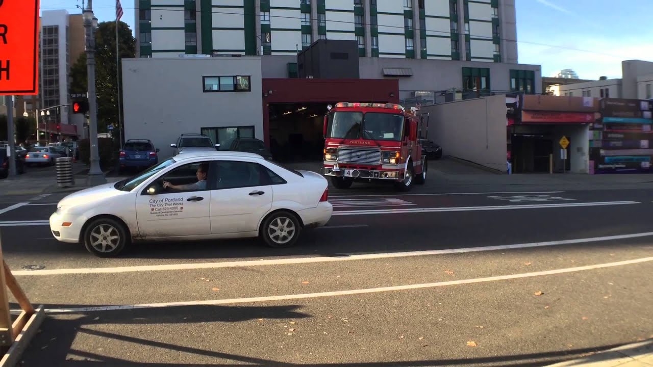 Portland Fire and Rescue Engine 4 and Truck 4 Responding to Structure ...