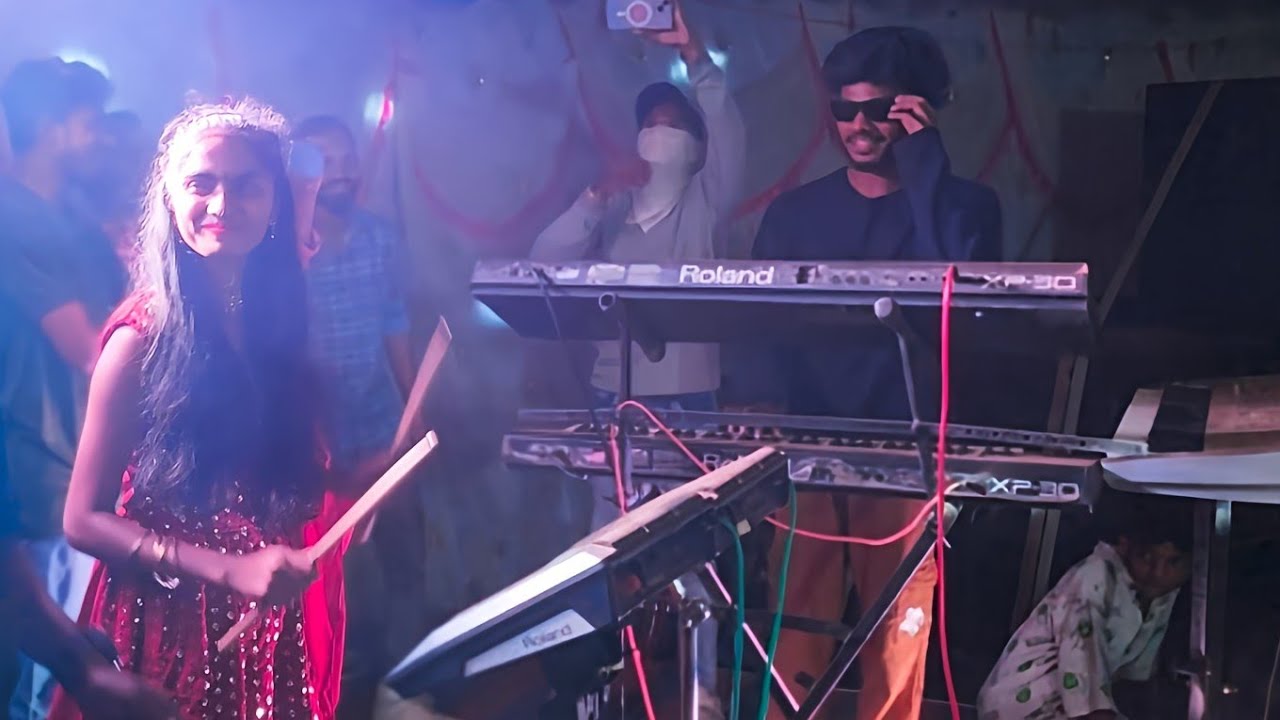 डाफ्याचा चश्मा वाजवला त..👓 पियु पण हसली 🤪 Kovshik Vadhe Keyboardist | SR Dj Musical
