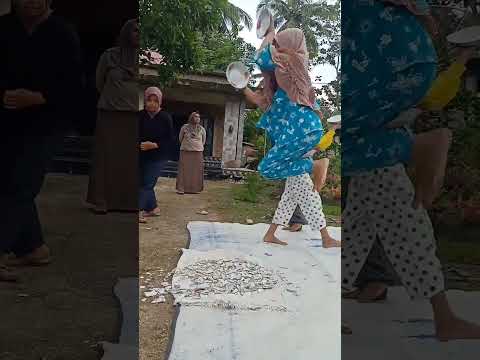 Tari Piring yang