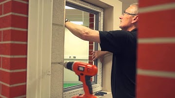 Installation of a Window into a Check Reveal with the illbruck i3 System