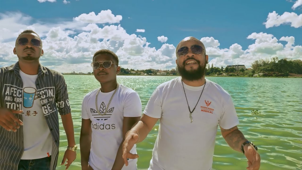 Lous-Fah feat SAVA OUEST - AMBALAHIAKA  ♫ Befiana Music ♫