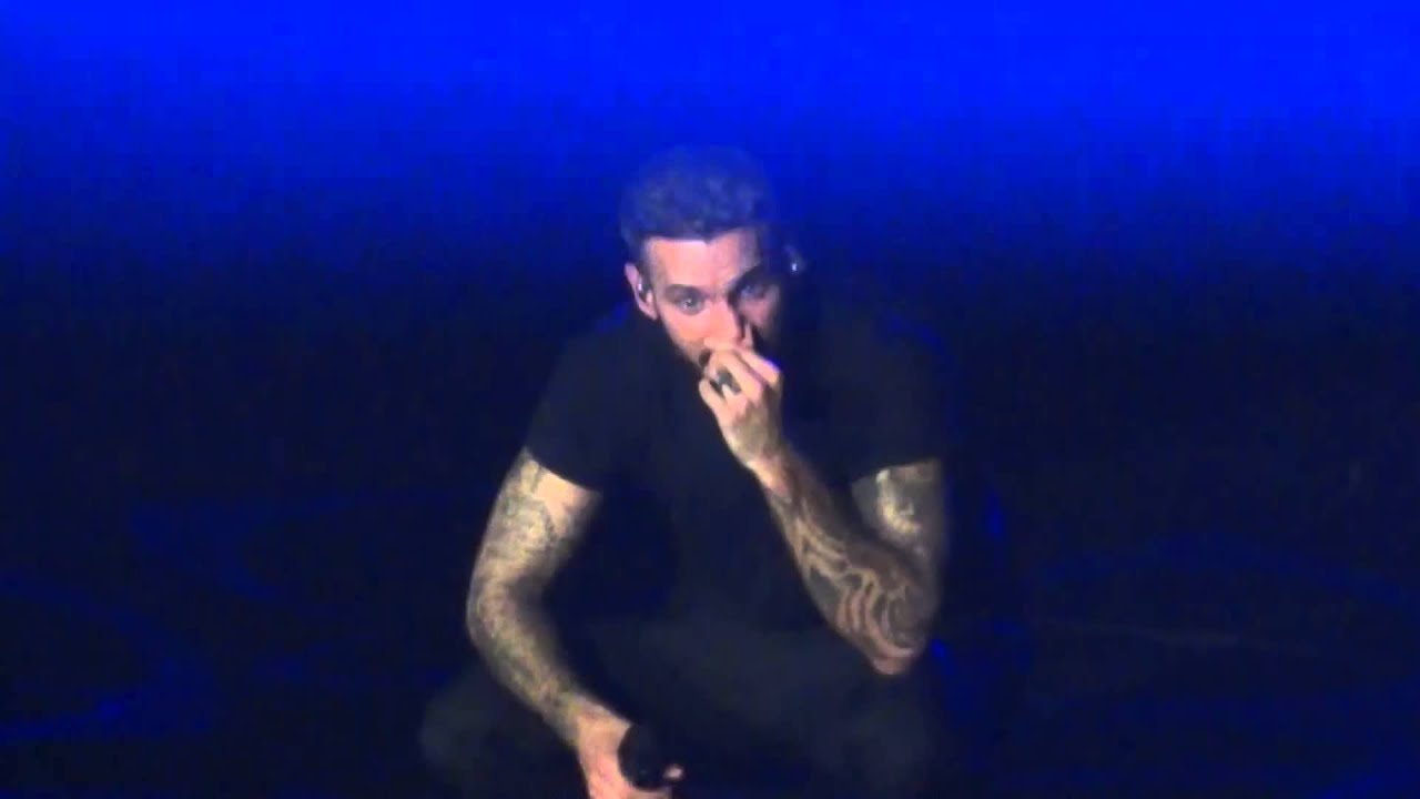 M.Pokora RED tour 19 décembre Bruxelles [ Ovation - Danseurs - Danse improviser]