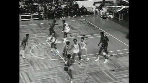 Dave Bing 32 points vs Celtics 08.11.1974