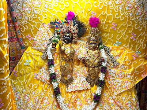 आप सुन रहे हैं श्रीमद् भगवत् गीता का रसास्वादन परम पूज्य गुरुदेव भगवान के मुखारविंद से