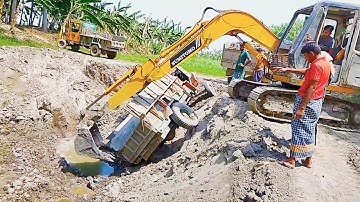 Extremely Dangerous Operator Excavator Fails //Incredible Dump Truck unloading accident overturned
