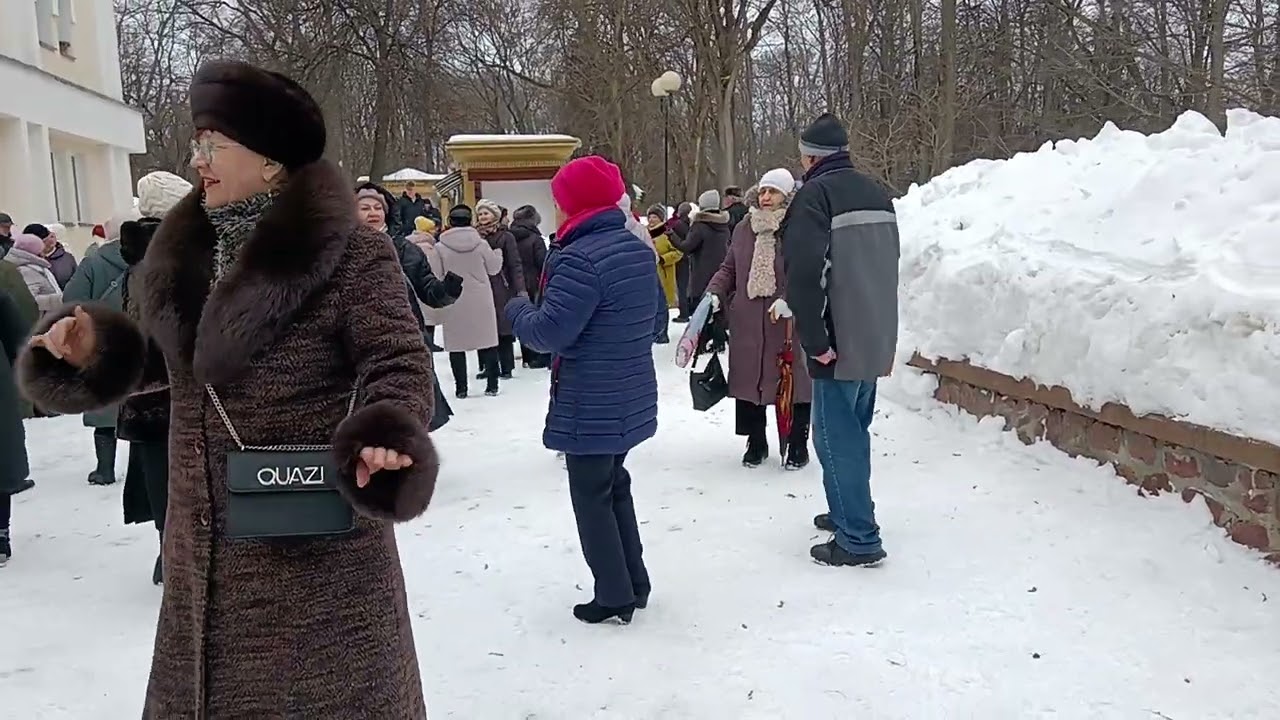 Розовые розы...... 22.02.26 Гомель парк Луначарского 🥰💫