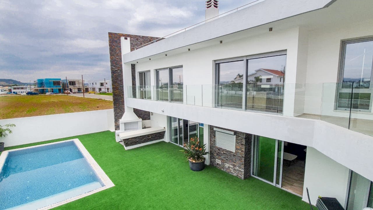 LUXURY GRAND VILLA FOR *SALE* IN LARNACA