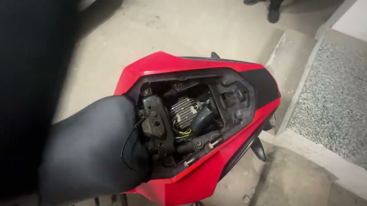 RS 200 Tail tidy installation | Bajaj Pulsar custom rear | Bike Modification