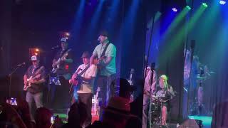 The Amazing Uglistick Reunited At Soul Kitchen With Triple 40 8225 Montage.