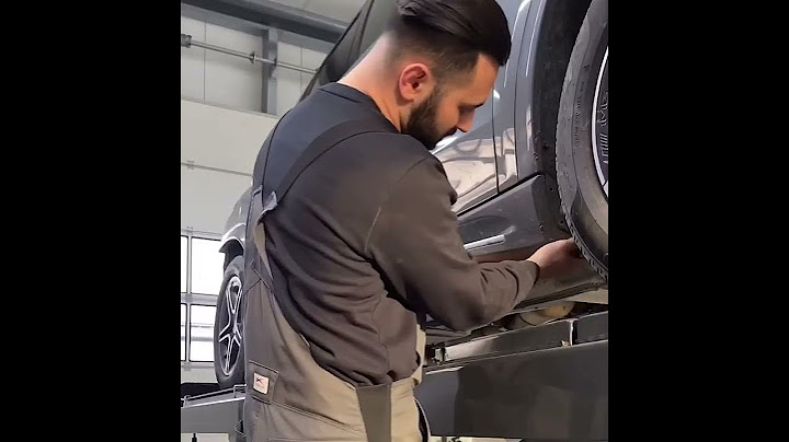 Mercedes GLE Bj. 2020 Trittbretter demontieren