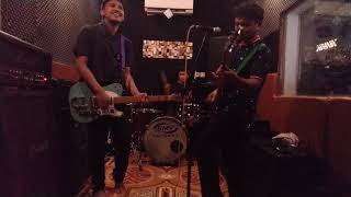Sassy Girl - Pee Wee Gaskins | Live Cover By Plucky Band