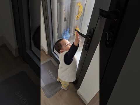 Cả thanh xuân tìm cách mở cửa 😂