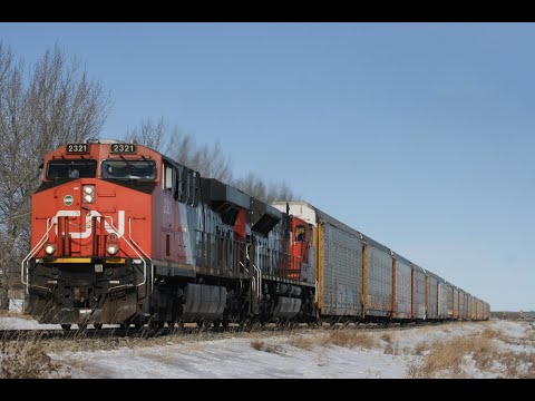 CN 2321 leading M315 south at Delacour on the Three Hills sub