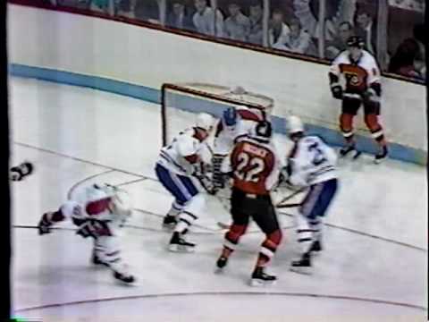Flyers Pelle Eklund Awesome Assist