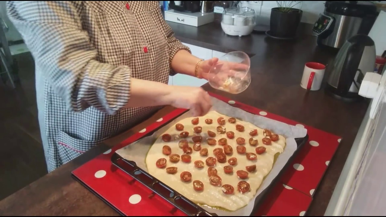 Como hacer una Focaccia con tomate y oregano en mambo¡¡¡