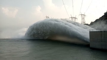 DAM SPILLWAYS RADIAL GATES OPENING AND LLO OPERATION