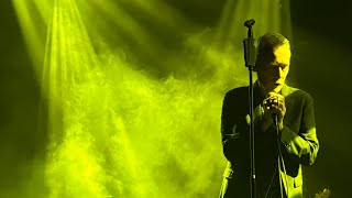 View Live Performance of 'Head On' by The Jesus and Mary Chain at Queen Elizabeth Theatre, Toronto