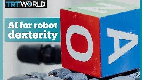 Robot hand learns real world moves in virtual training