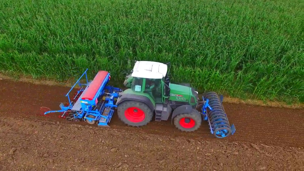 Zwischenfrucht säen mit Lemken Saphir 7 und Fendt Vario 716