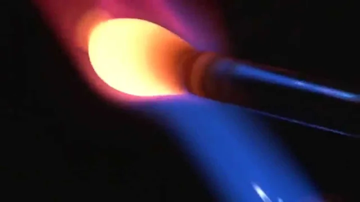 Flameworking Glass & Making Color with Suellen Fow...