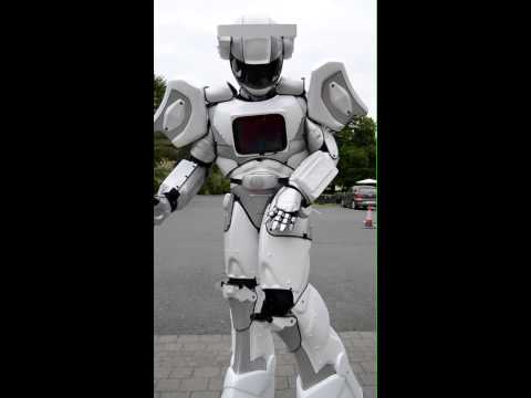 Robot-TED Dance to Like to move it